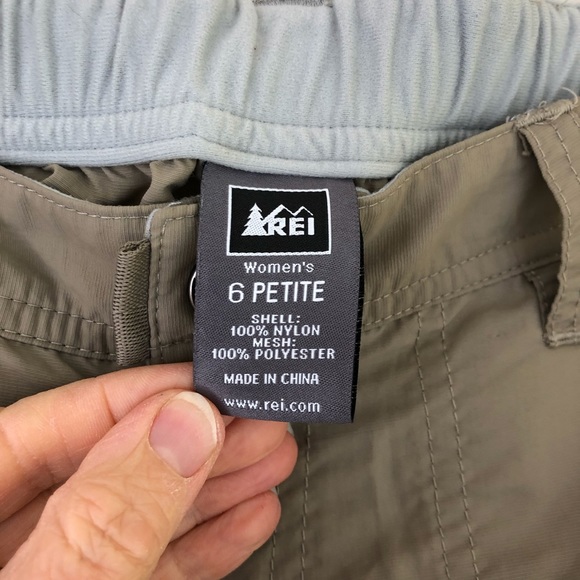 🌲SOLD🌲REI Convertible Nylon Cargo Pants. - Picture 3 of 8